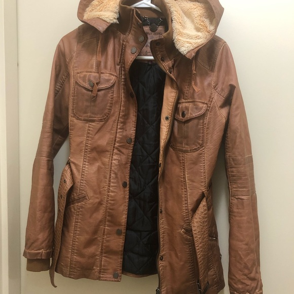 Clothes - Picture 15 of 16